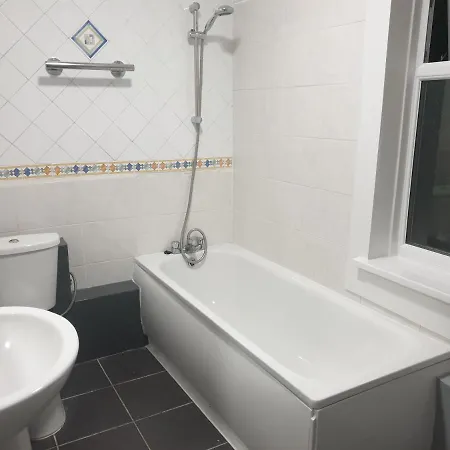 Lovely 1 Bedroom Flat High Barnet 3 Mins Away Exterior photo