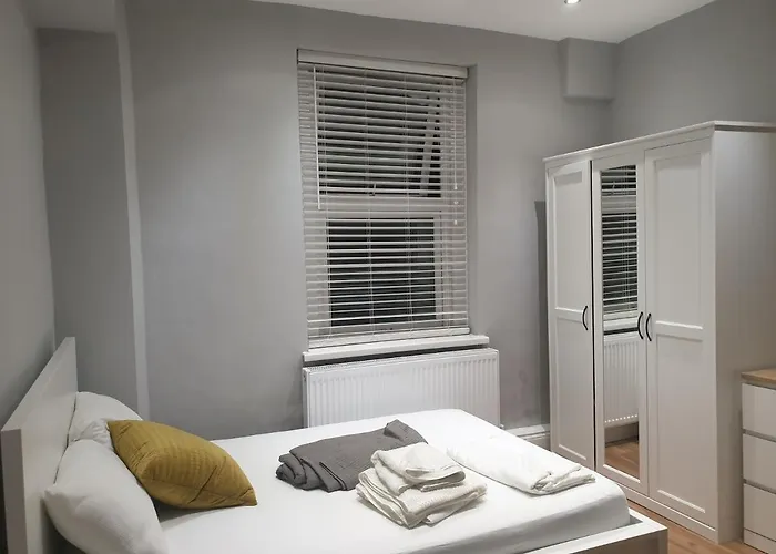 Lovely 1 Bedroom Flat High Barnet 3 Mins Away