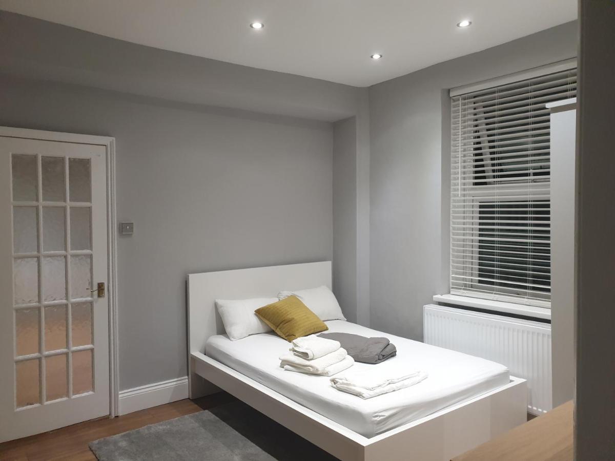 Lovely 1 Bedroom Flat High 3 Mins Away Apartment Barnet