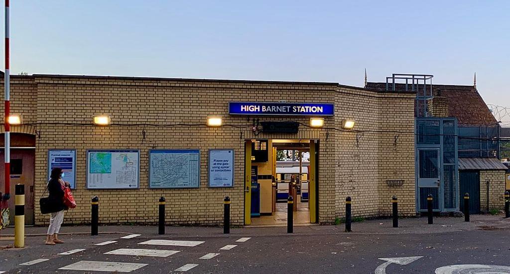 Lovely 1 Bedroom Flat High 3 Mins Away Barnet